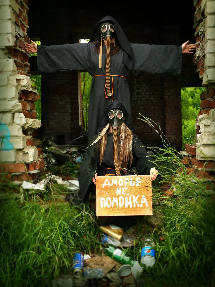 Апокалиптико-мета-абсурдистика — художественная фотография Вячеслава Ларионова (серия «Тексты и мысль», 2019 г.)